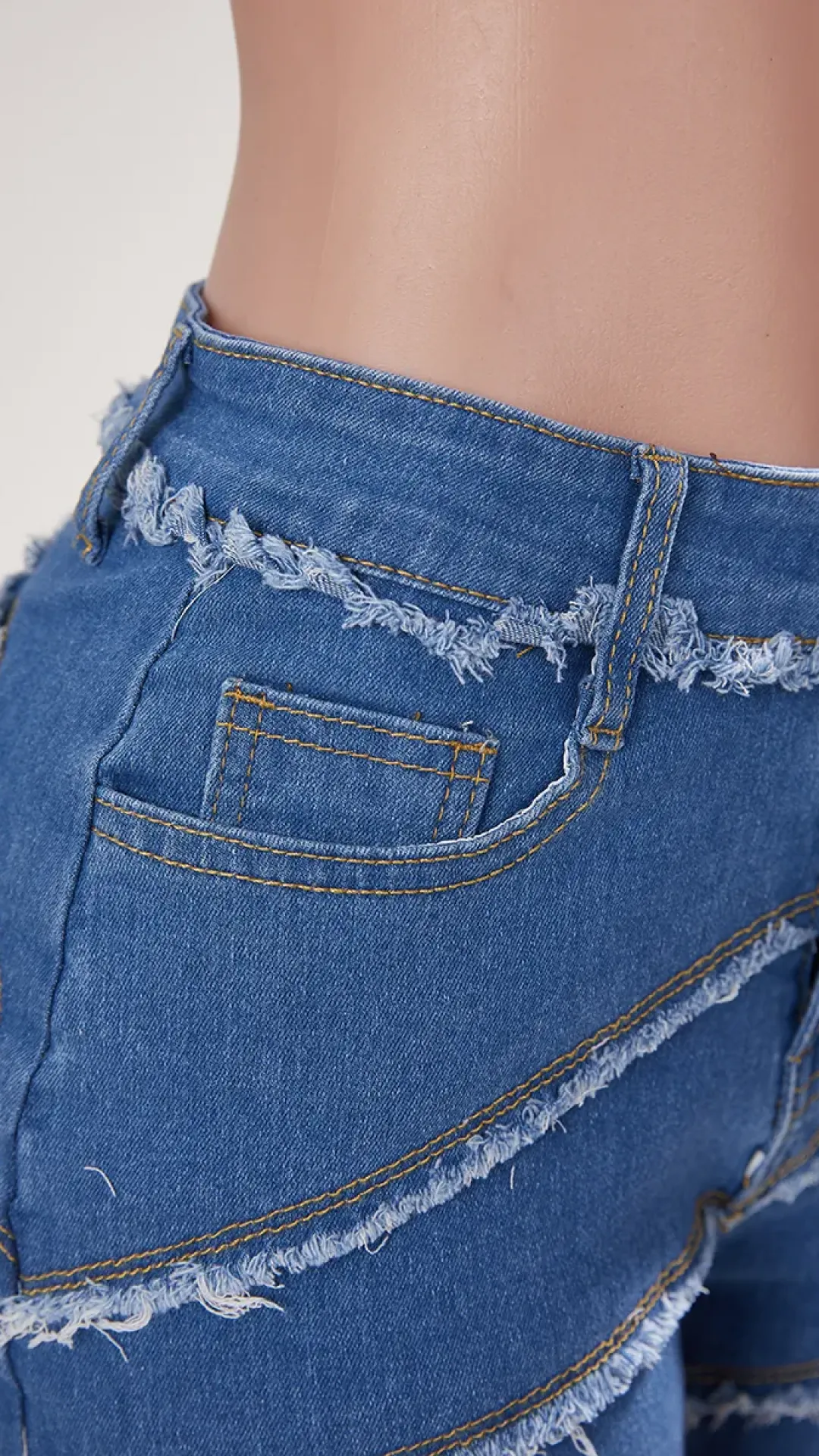 Shorts de mezclilla con flecos de cintura alta, cremallera y no elásticos